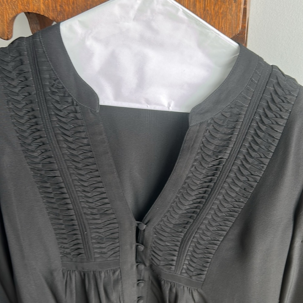 JOIE Black Silk Three Quarter Length Sleeve Shirt - Picture 2 of 8